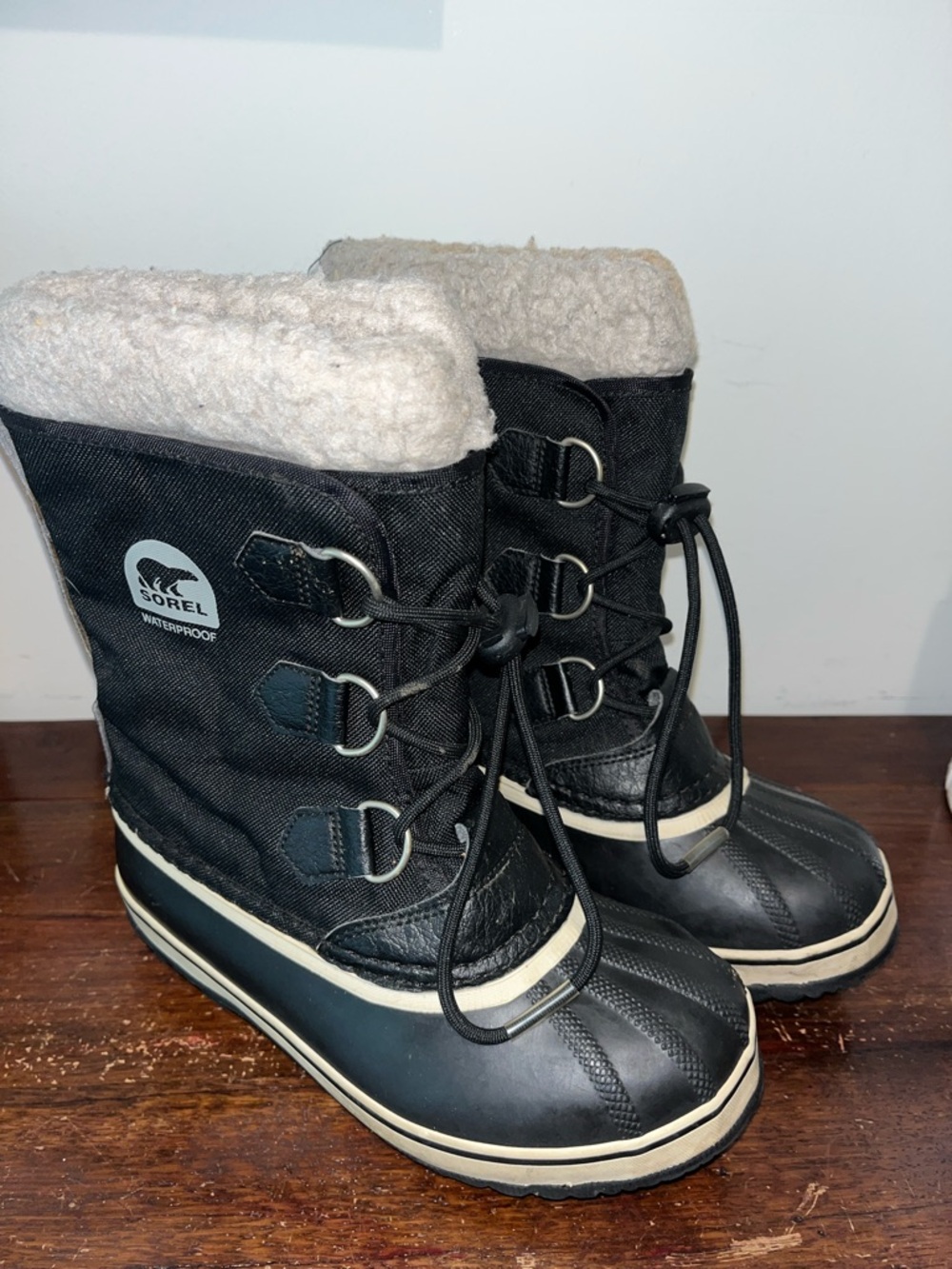 Sorel Boots Youth Size 3 Black Waterproof Insulated Snow NY1679-010 B